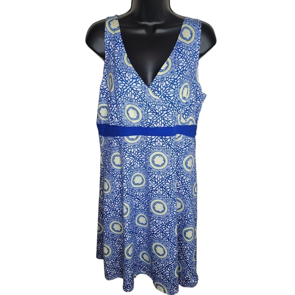 Lola by AFG Nwot Floral athletic dress size Large